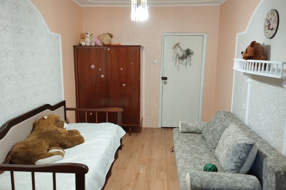 Продаётся 4-комнатная квартира, 98 м²