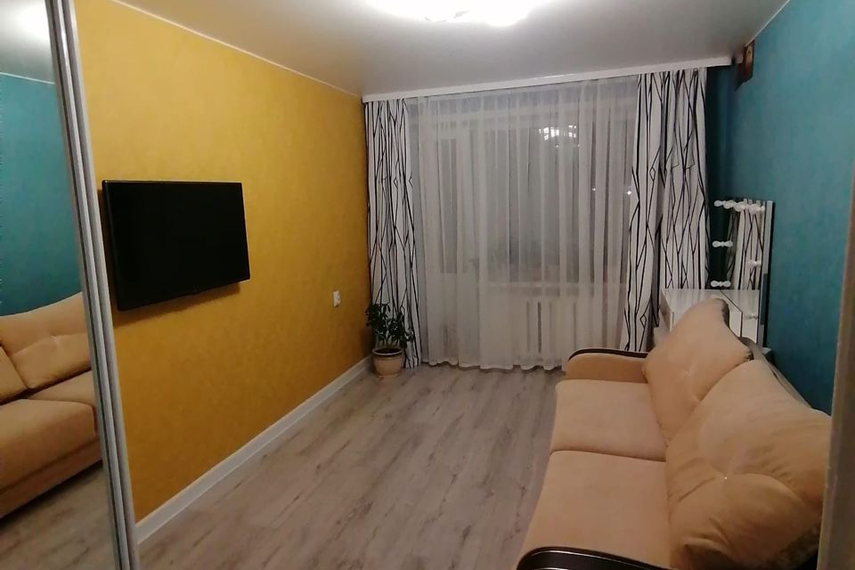 Продаётся 4-комнатная квартира, 76.7 м²