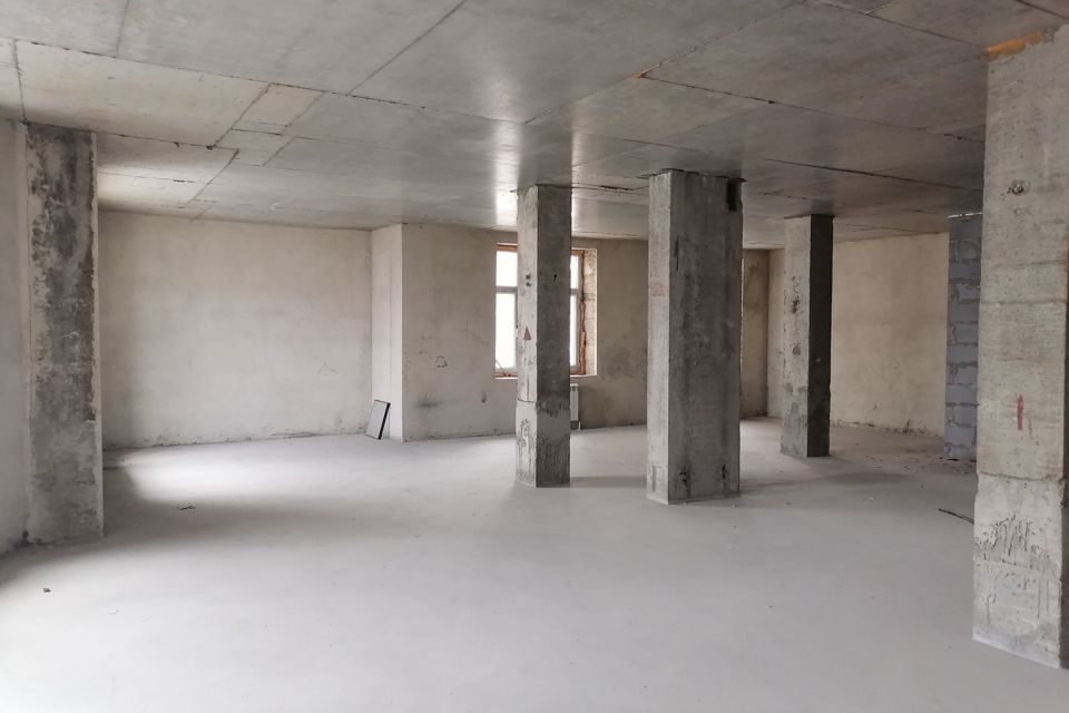 Продаётся 3-комнатная квартира, 119 м²