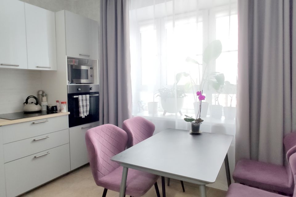 Продаётся 1-комнатная квартира, 38.6 м²
