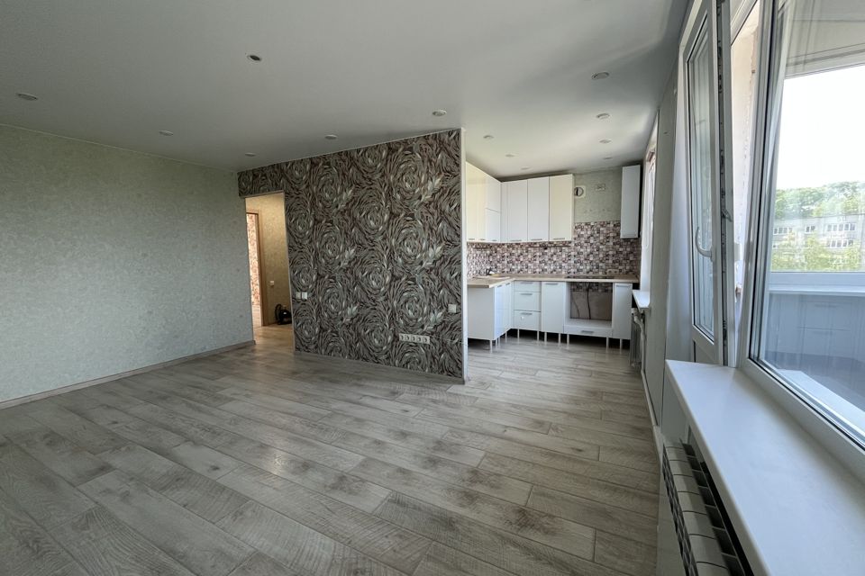 Продаётся 3-комнатная квартира, 58.6 м²