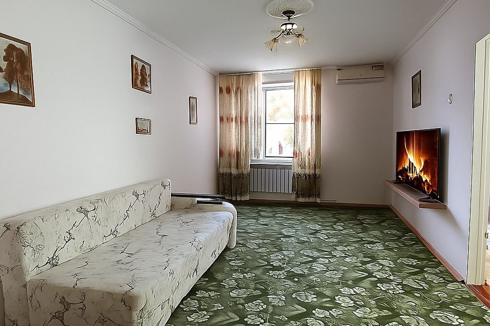 Продаётся 3-комнатная квартира, 57.9 м²