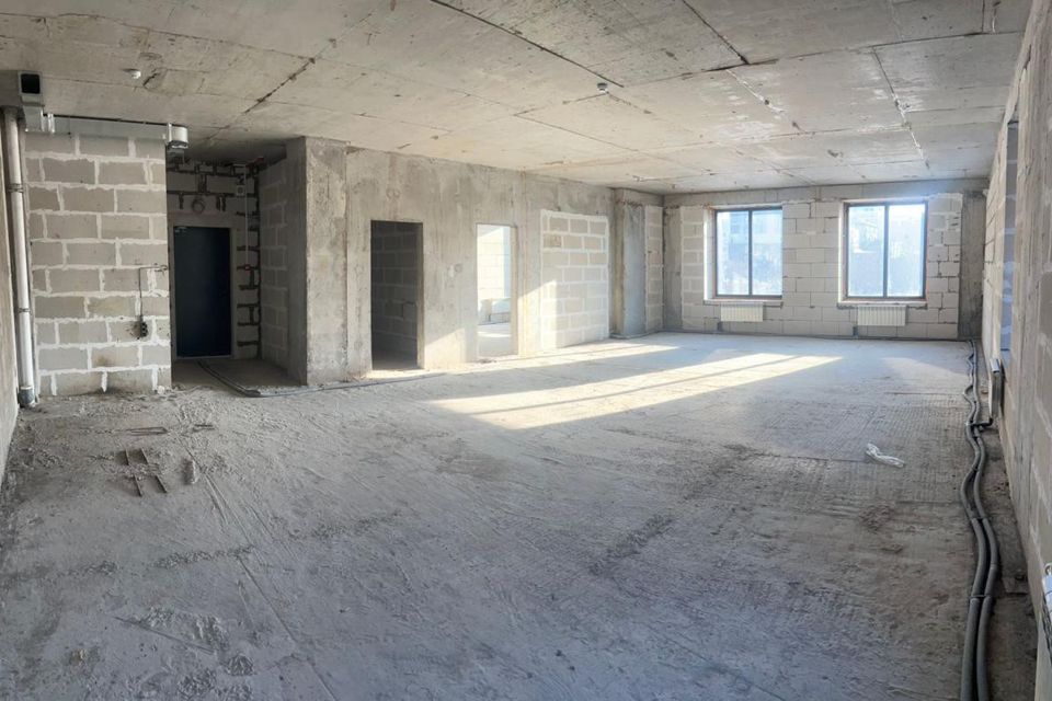 Продаётся 1-комнатная квартира, 125.1 м²