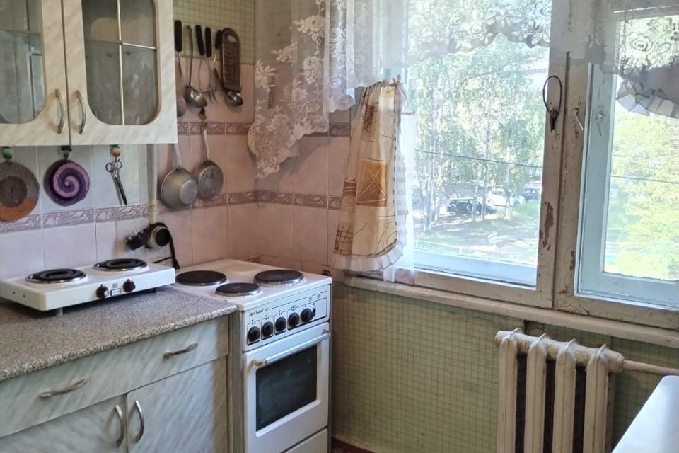 Продаётся 3-комнатная квартира, 58.3 м²