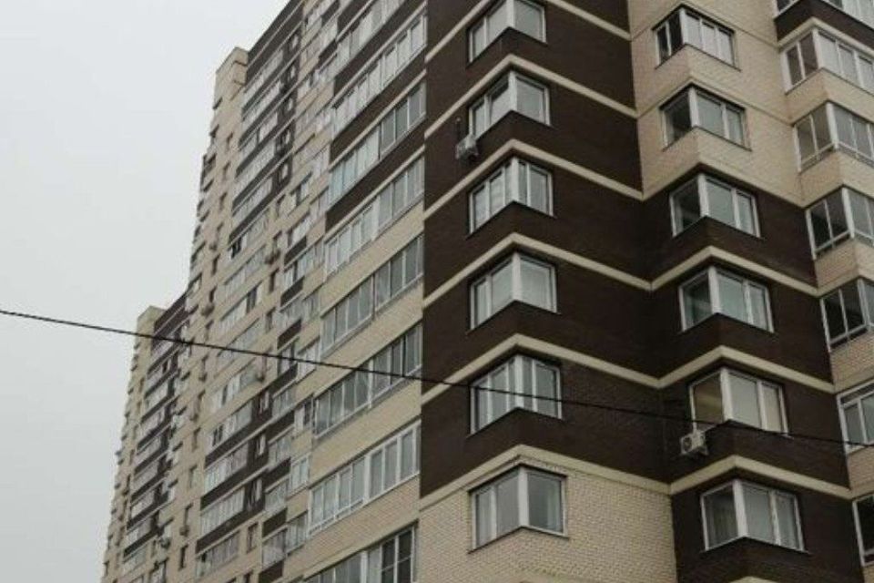Продаётся 2-комнатная квартира, 61.6 м²