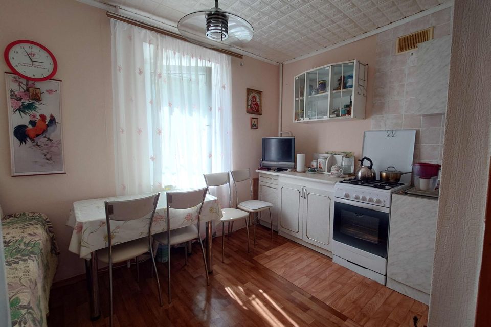Продаётся 1-комнатная квартира, 38 м²