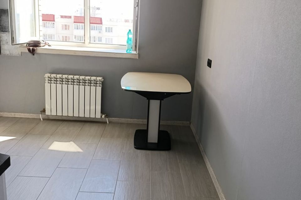 Продаётся 1-комнатная квартира, 49.3 м²