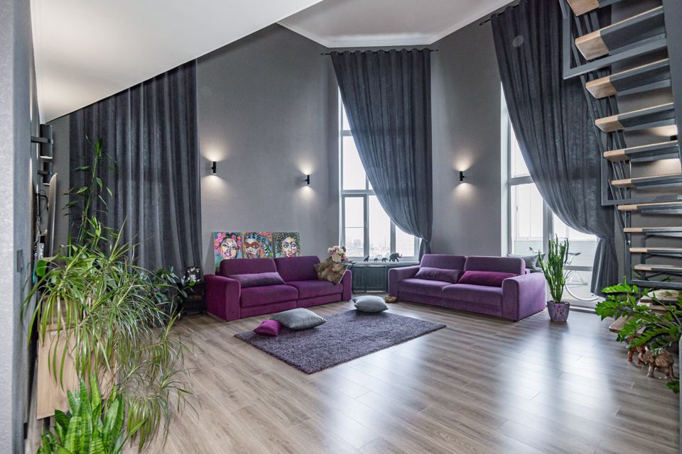 Продаётся 4-комнатная квартира, 156 м²