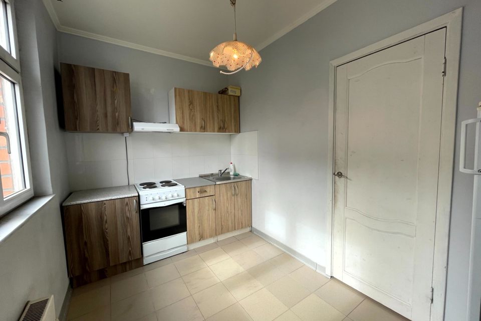 Продаётся 1-комнатная квартира, 38 м²