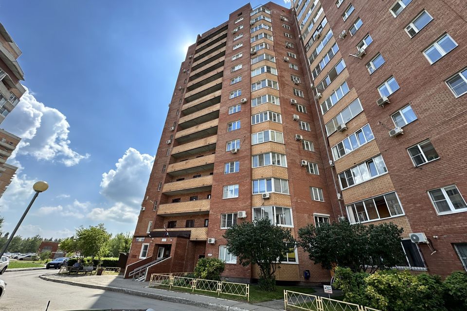 Продаётся 3-комнатная квартира, 133.5 м²