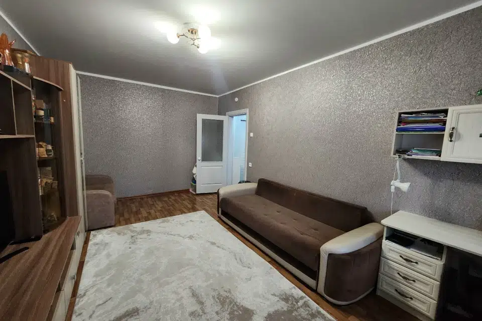 Продаётся 1-комнатная квартира, 43.2 м²