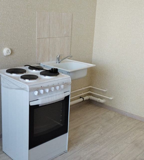 Продаётся 3-комнатная квартира, 65.5 м²