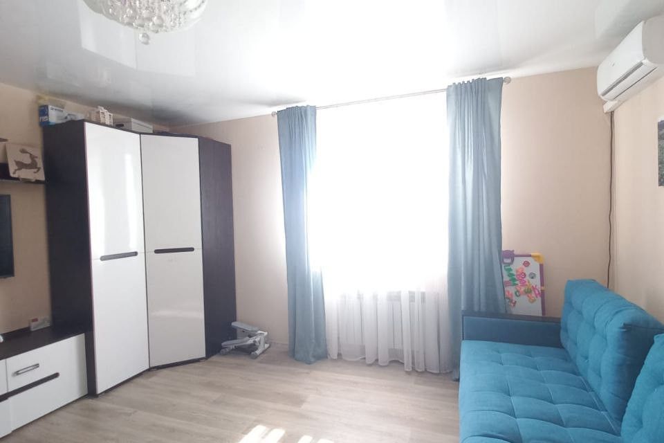 Продаётся 1-комнатная квартира, 35.2 м²