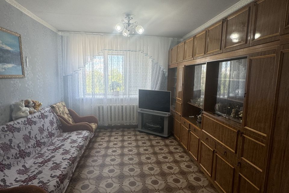 Продаётся 4-комнатная квартира, 75.4 м²