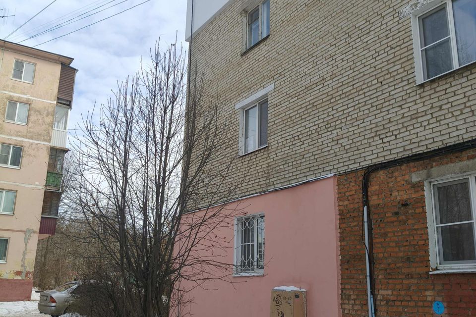 Продаётся 3-комнатная квартира, 42.9 м²