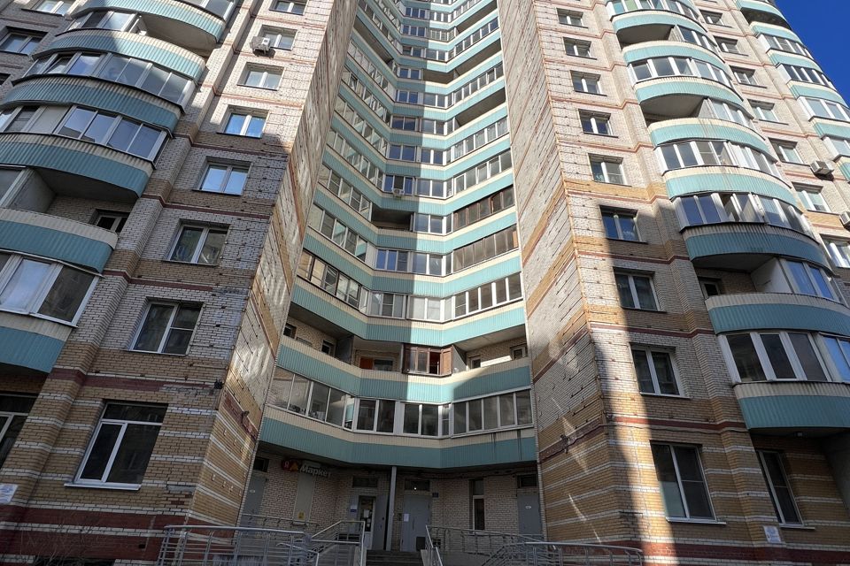 Продаётся 2-комнатная квартира, 65.3 м²