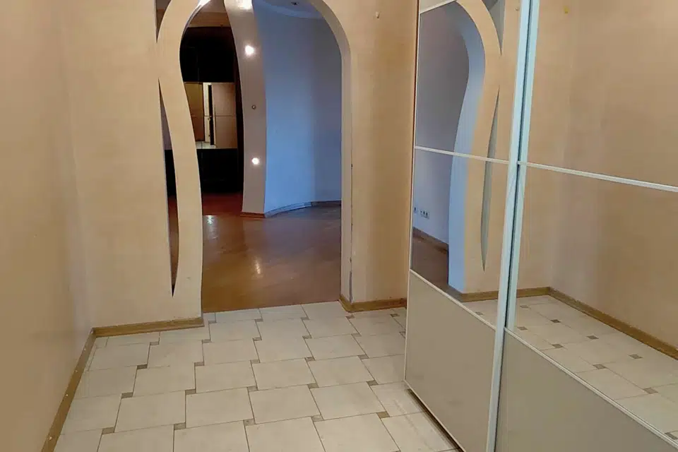 Продаётся 3-комнатная квартира, 92.8 м²