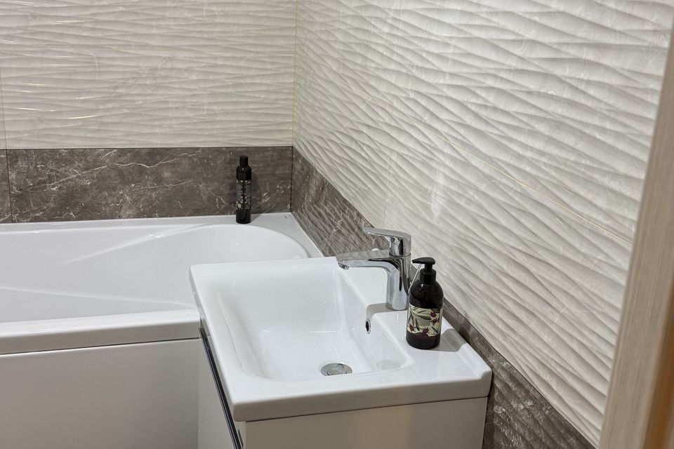 Продаётся 2-комнатная квартира, 51.4 м²