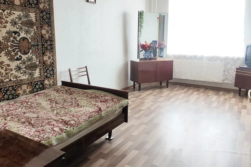 Продаётся 1-комнатная квартира, 41.7 м²