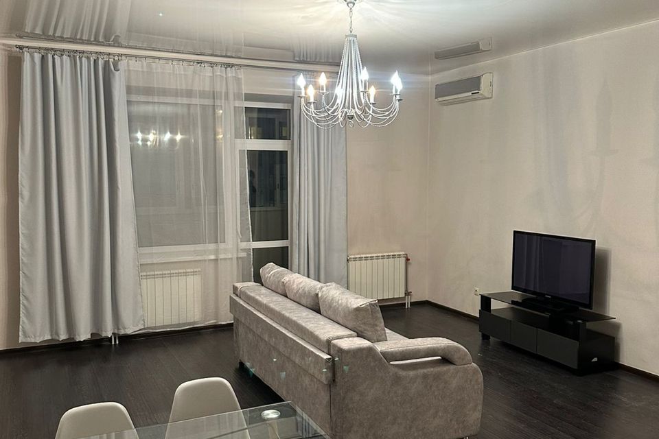 Продаётся 2-комнатная квартира, 77.2 м²