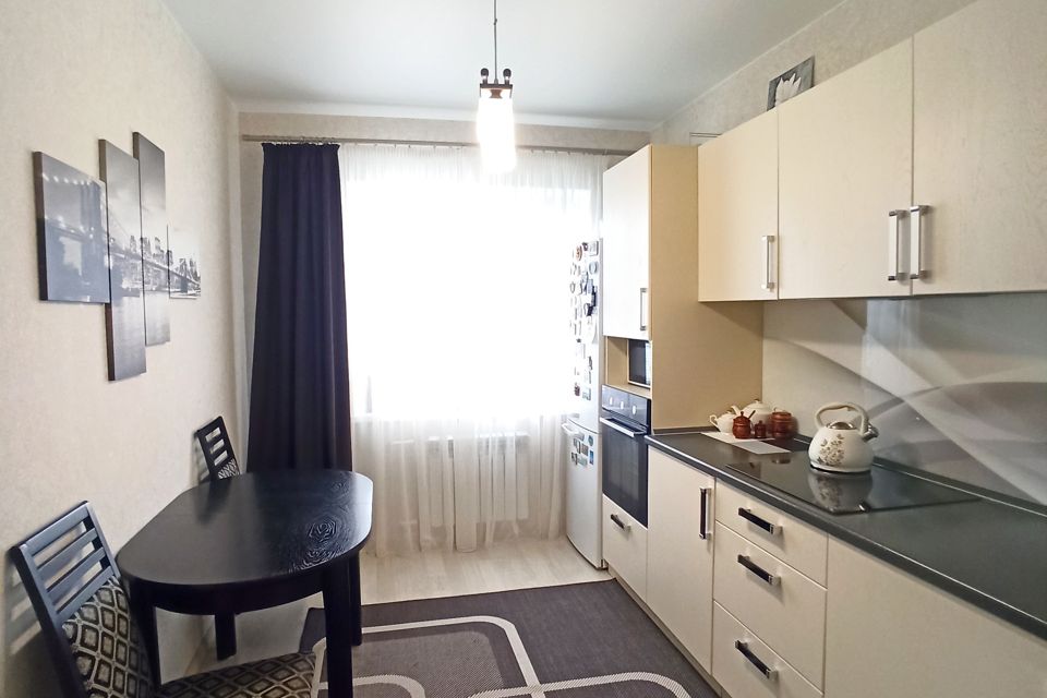 Продаётся 1-комнатная квартира, 37 м²