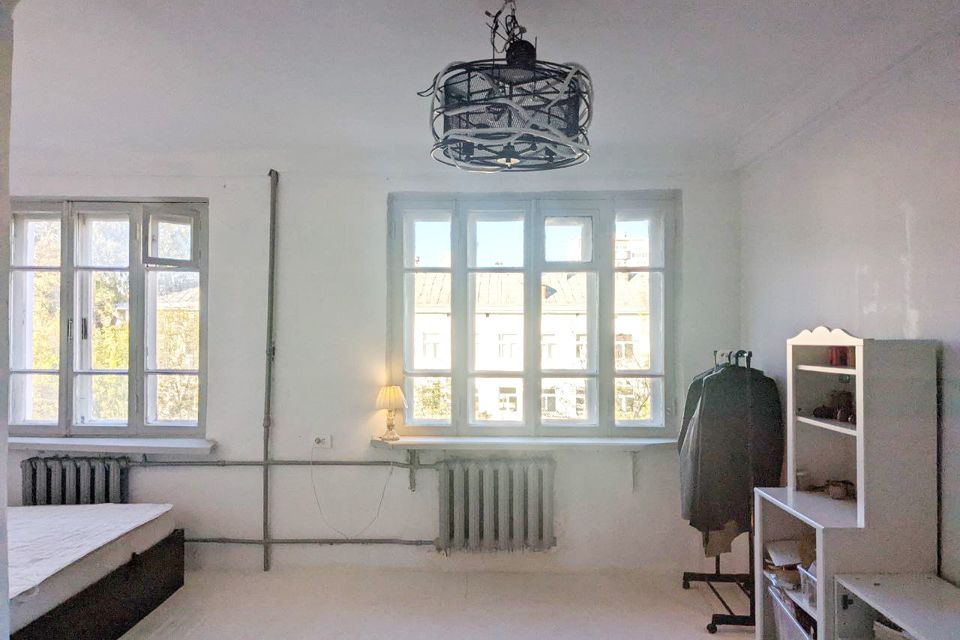 Продаётся 2-комнатная квартира, 58.2 м²