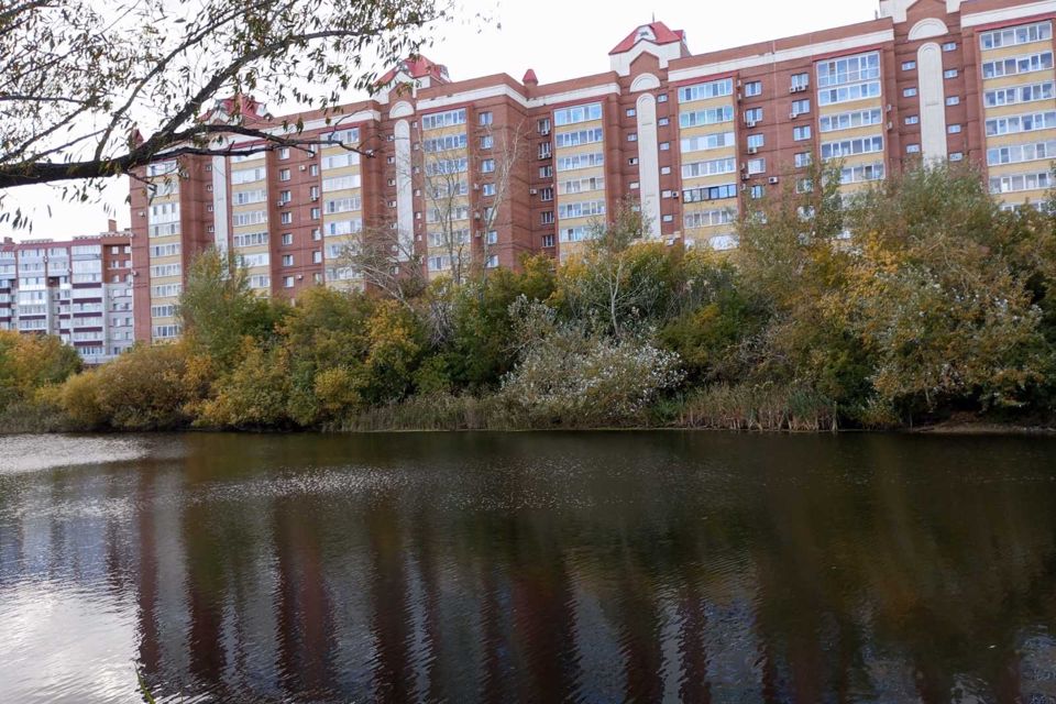 Продаётся 3-комнатная квартира, 100.1 м²