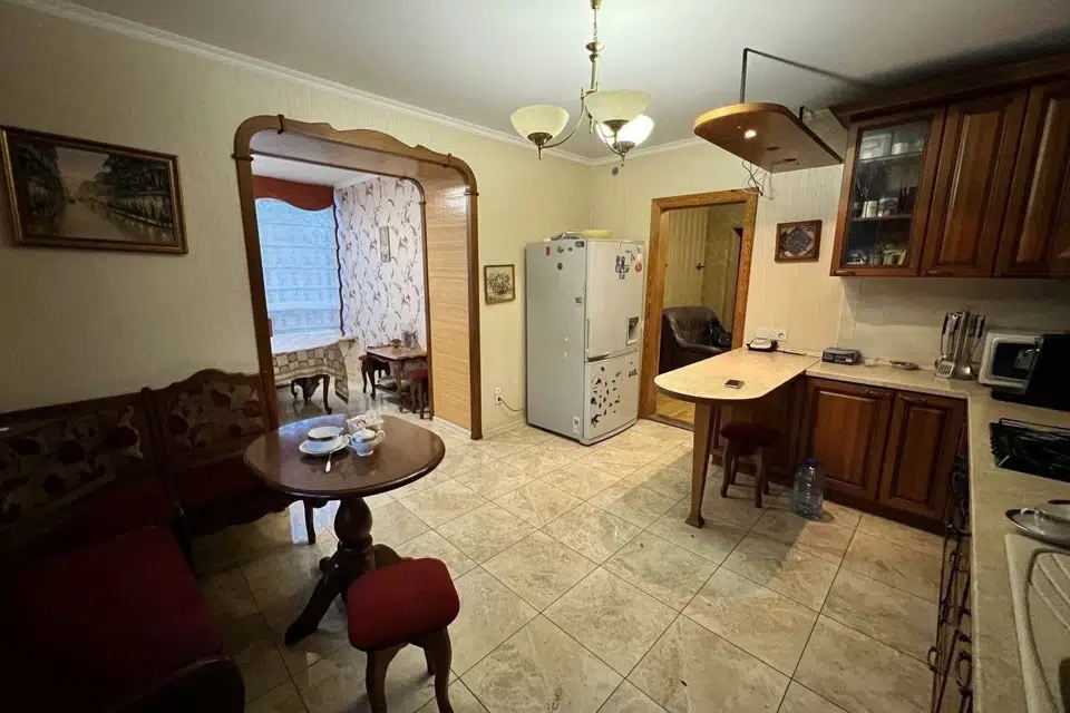 Продаётся 2-этажный дом, 315 м²