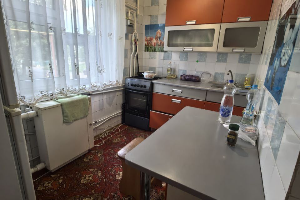 Продаётся 3-комнатная квартира, 43.7 м²