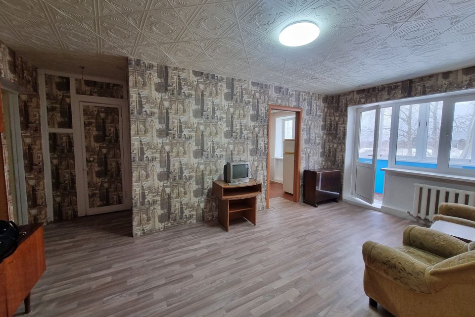 Продаётся 3-комнатная квартира, 56.4 м²