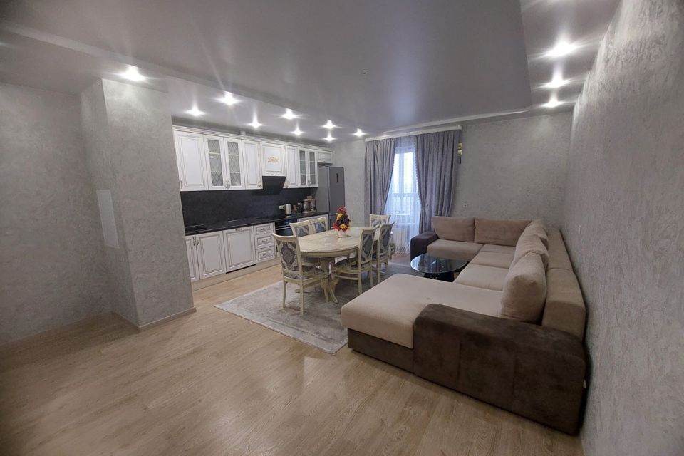 Продаётся 4-комнатная квартира, 86 м²