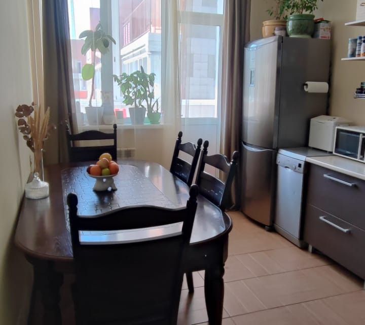 Продаётся 2-комнатная квартира, 63 м²