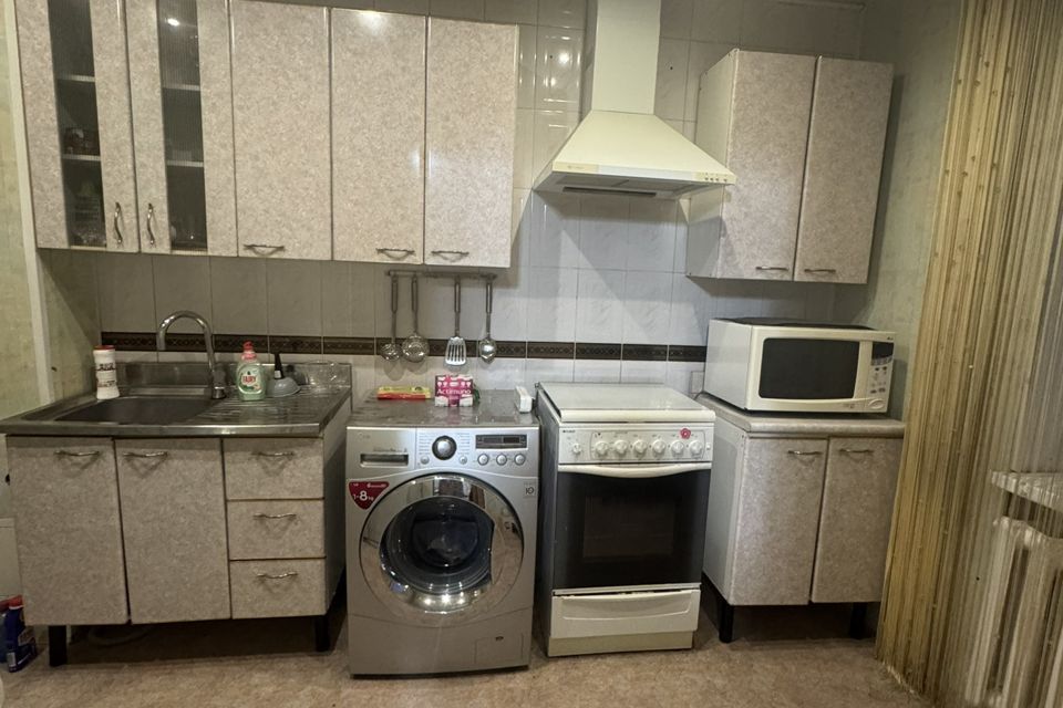 Продаётся 3-комнатная квартира, 63.7 м²