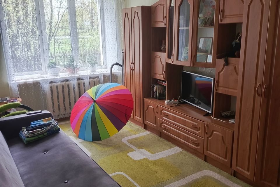 Продаётся 3-комнатная квартира, 51.7 м²