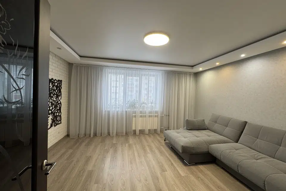 Продаётся 2-комнатная квартира, 57 м²