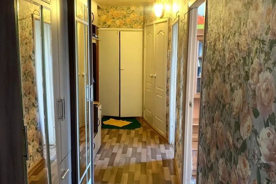 Продаётся 4-комнатная квартира, 73.9 м²