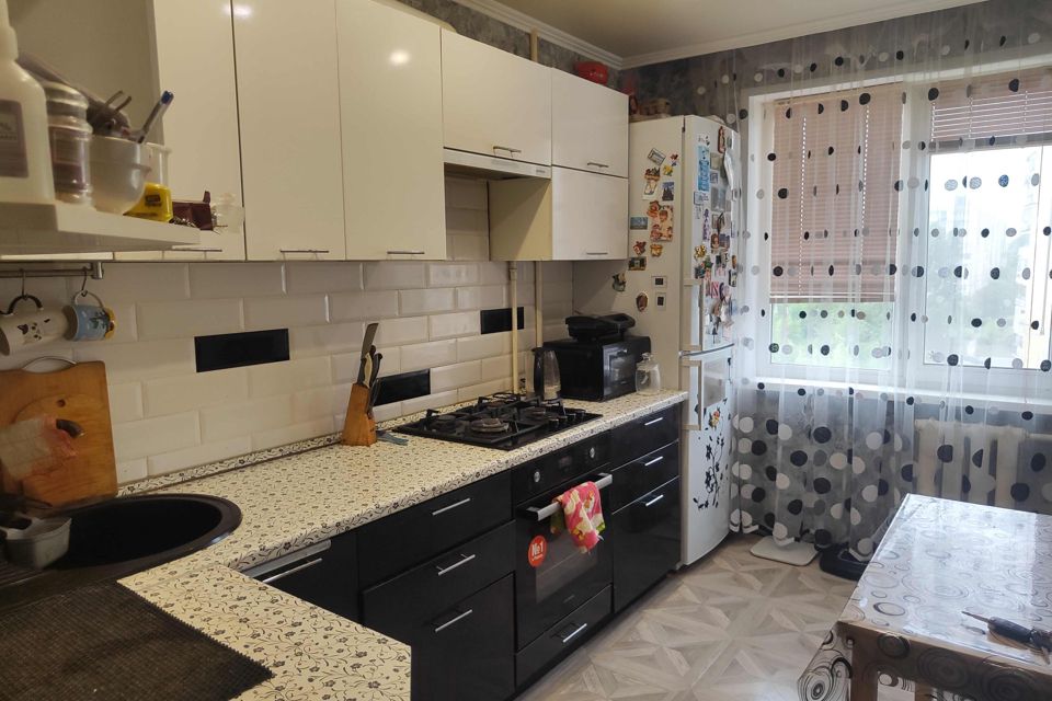 Продаётся 3-комнатная квартира, 64 м²
