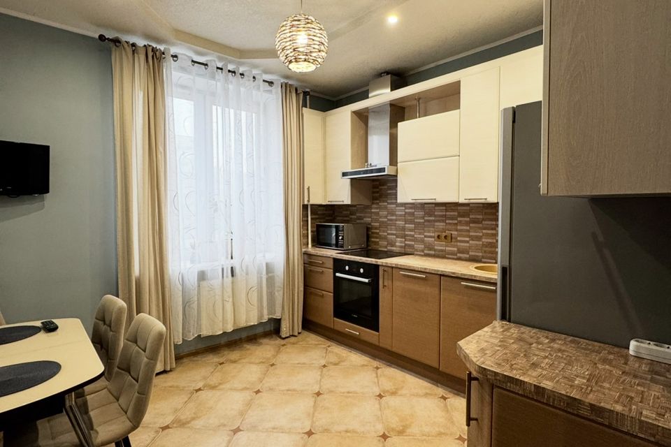 Продаётся 2-комнатная квартира, 63.8 м²