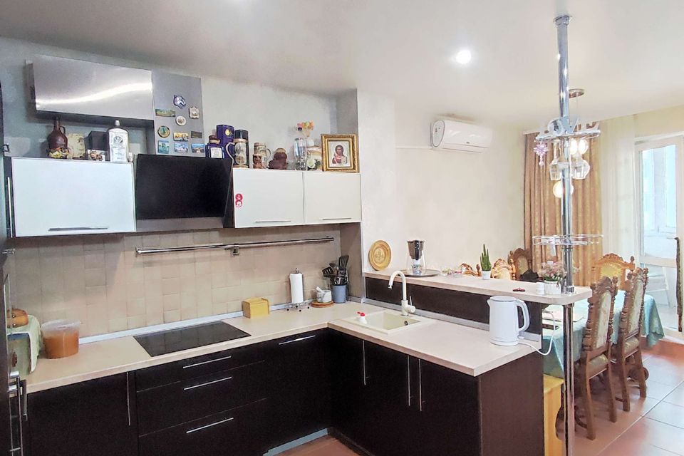 Продаётся 3-комнатная квартира, 74.7 м²