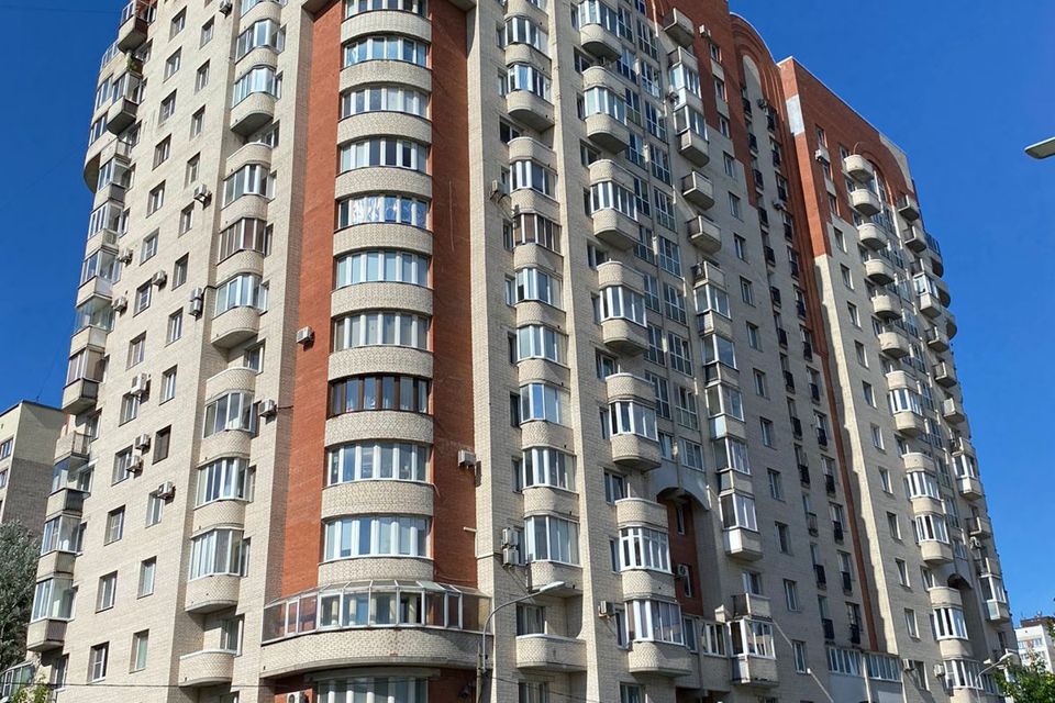 Продаётся 2-комнатная квартира, 79 м²