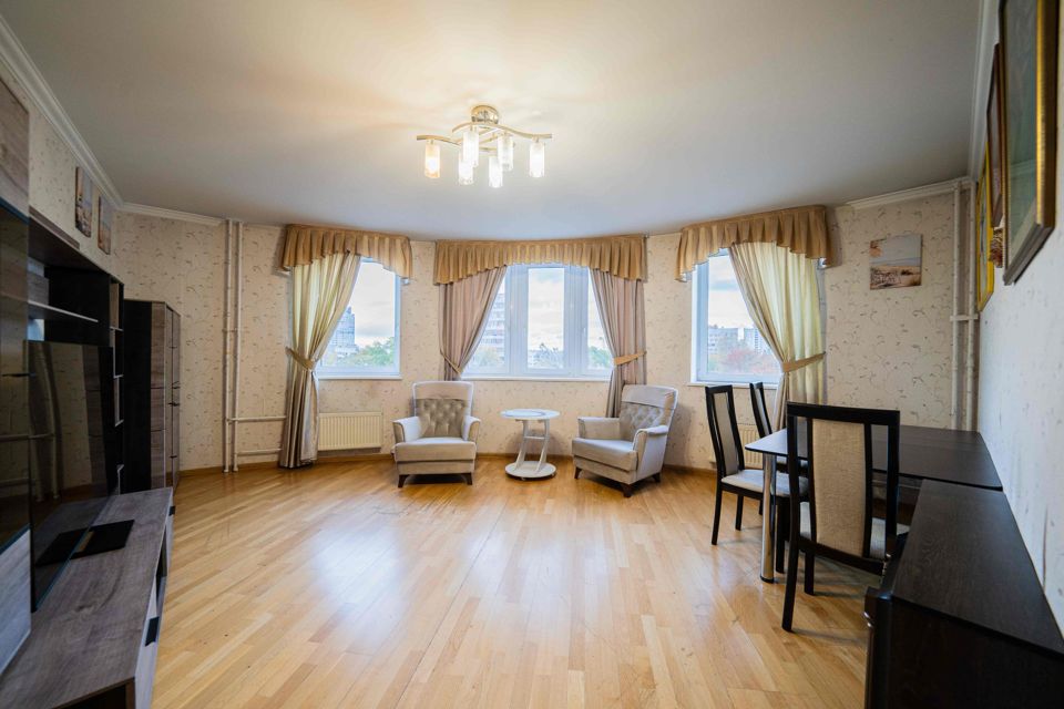 Продаётся 3-комнатная квартира, 81.2 м²