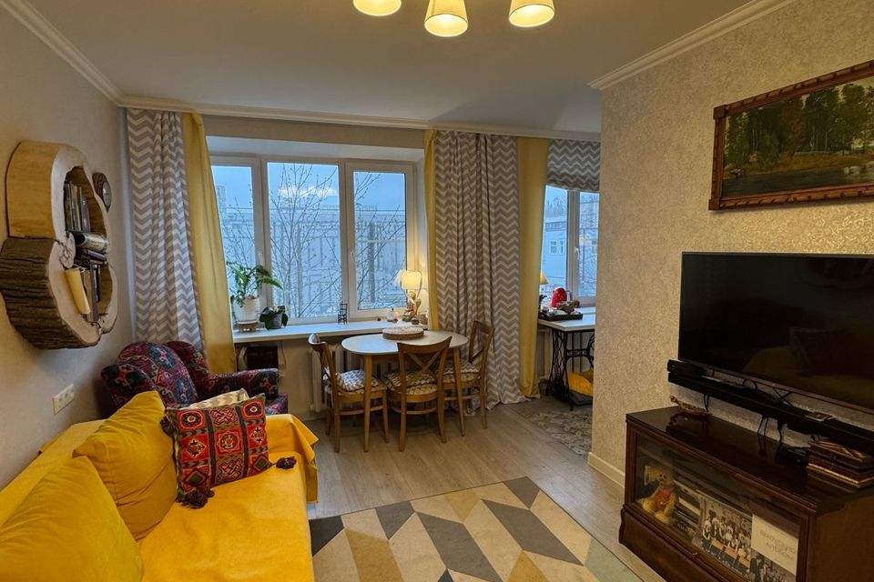 Продаётся 3-комнатная квартира, 55.4 м²
