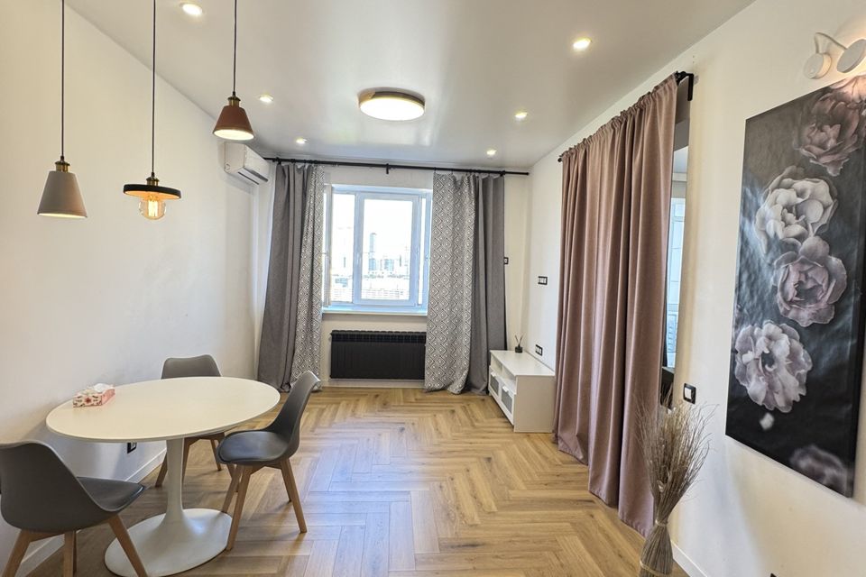 Продаётся 3-комнатная квартира, 60.4 м²