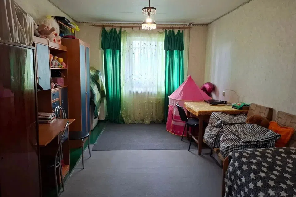 Продаётся 4-комнатная квартира, 80 м²