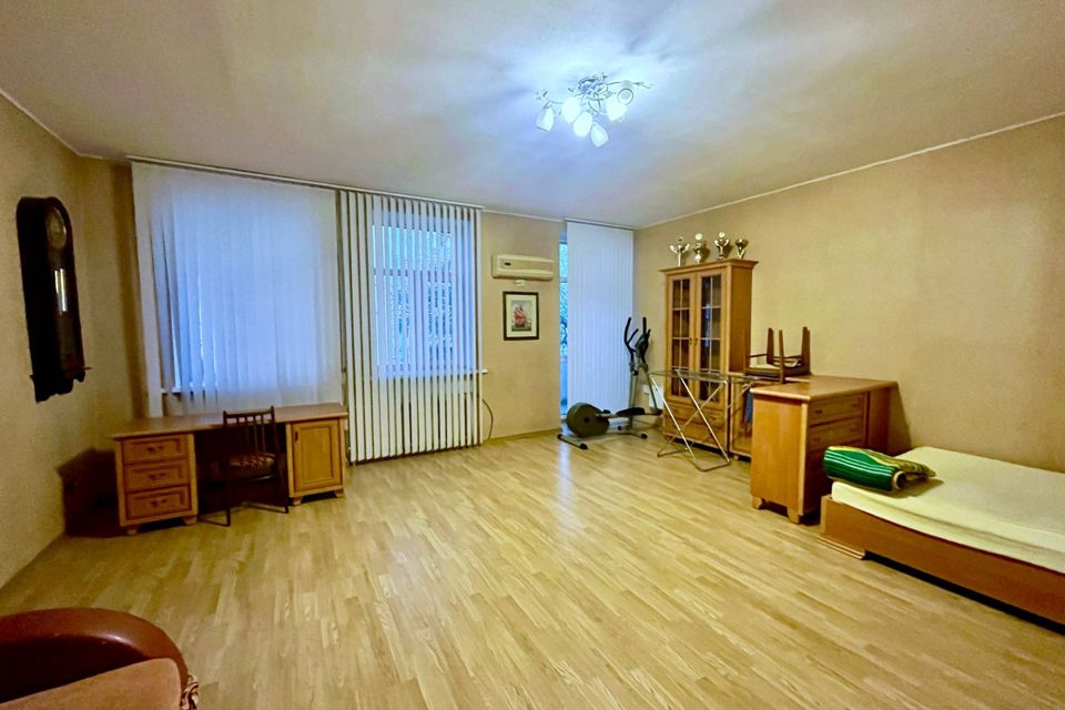 Сдаётся 1-комнатная квартира, 66.7 м²
