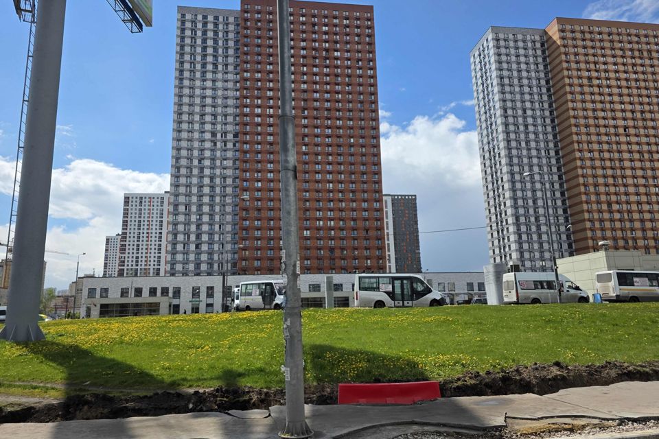 Сдаётся 2-комнатная квартира, 65 м²