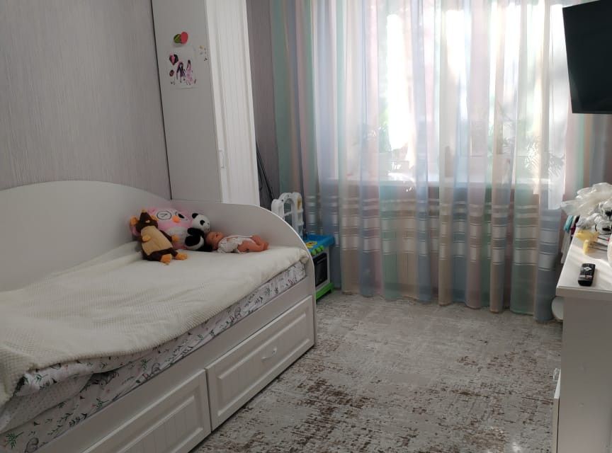 Продаётся 3-комнатная квартира, 60 м²