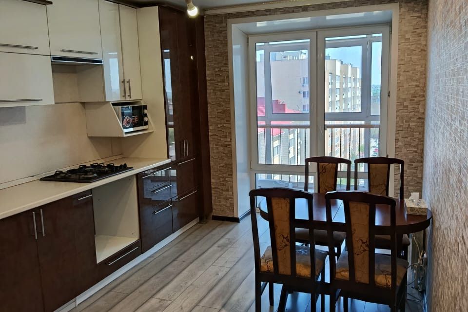 Продаётся 1-комнатная квартира, 42 м²