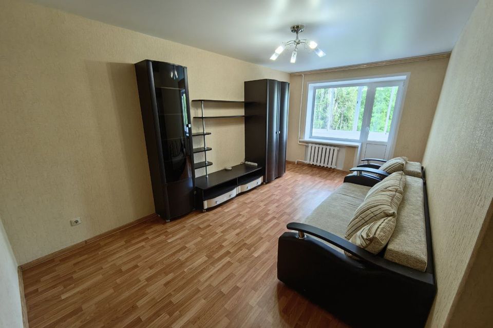 Продаётся 3-комнатная квартира, 58.9 м²