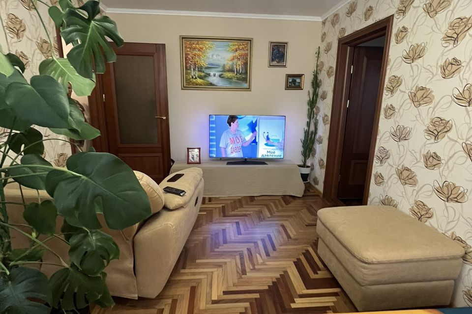 Продаётся 3-комнатная квартира, 64 м²